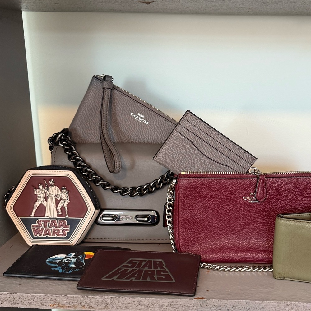 Coach Gray Leather Wristlet - NWT - Picture 4 of 5